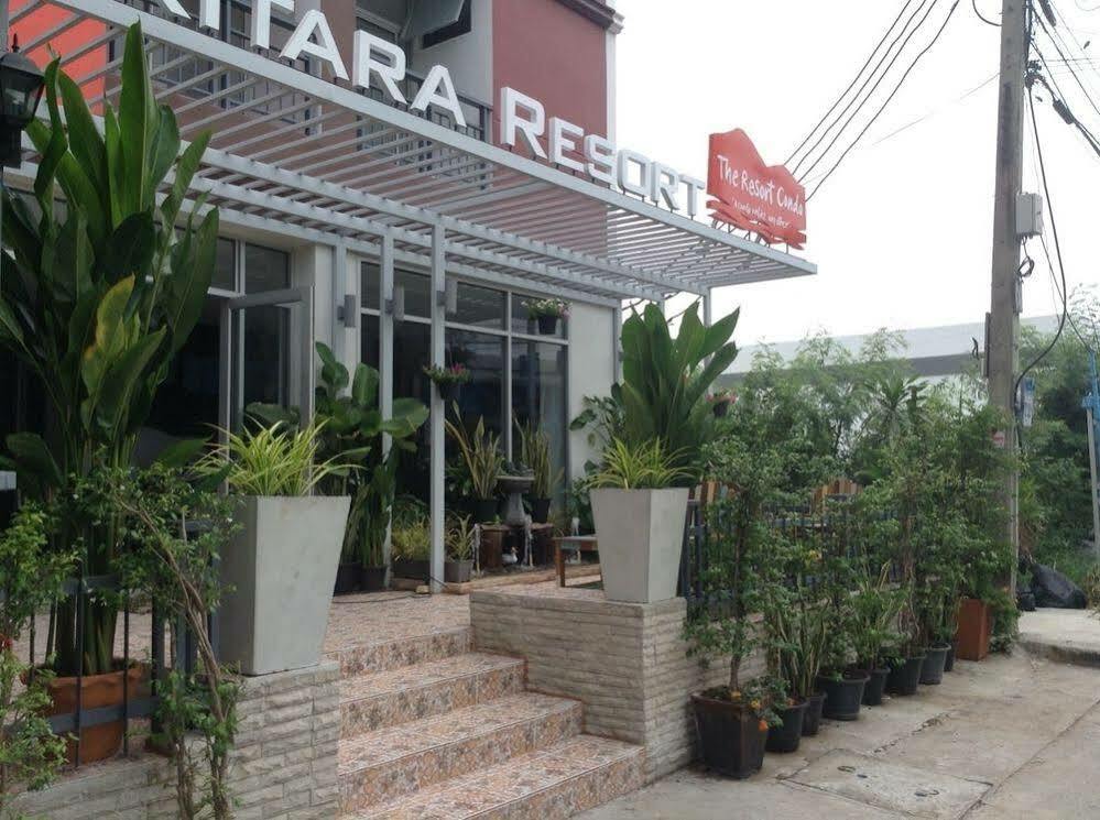 Buritara On Nut Khách sạn 2*